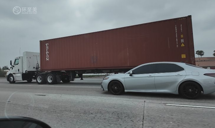 美國卡車派送查詢用卡派平臺隨時追蹤